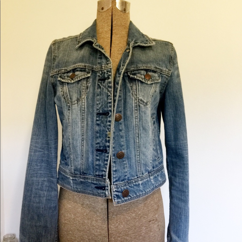 Adorable American Eagle Denim Jean Jacket Medium